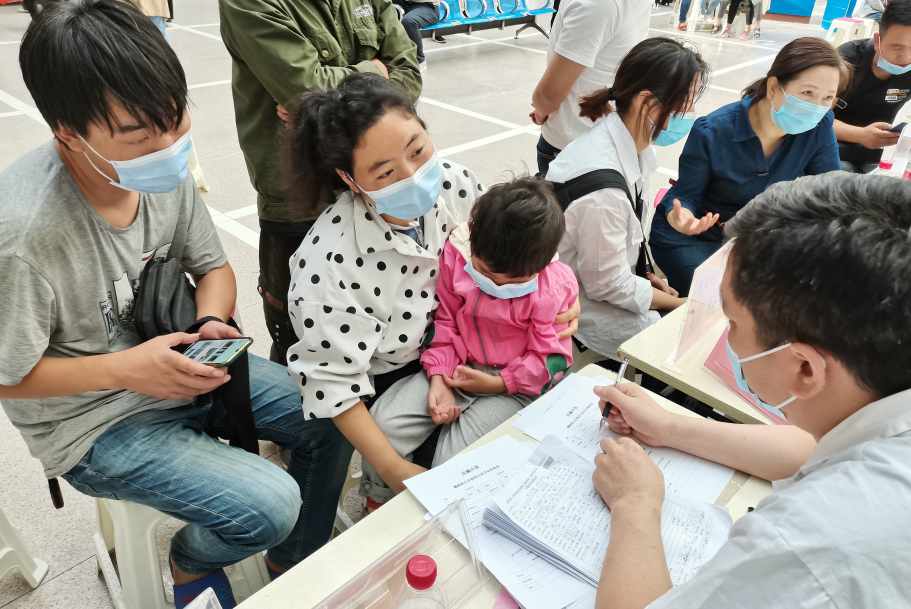 “精准扶贫 健康同行”大病筛查救助活动走进三门峡灵宝市