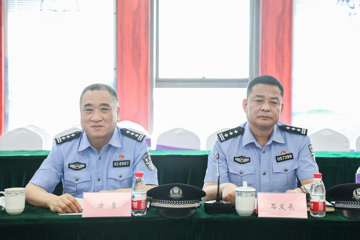 警企共建 惠聚强力|枣园派出所惠心亚态集团召开警企座谈会